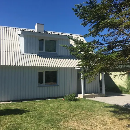 Ravila Puhkemaja * Kuressaare